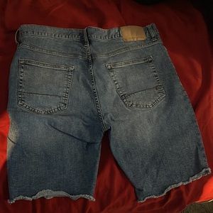 Aeropostale cut off Jean shorts size 33.